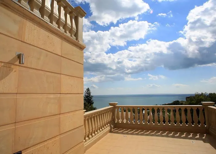 מלון Argisht Palace Only