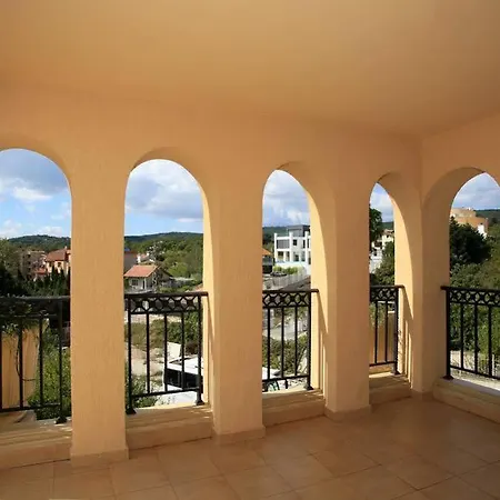 Argisht Palace Only Hotel 3*